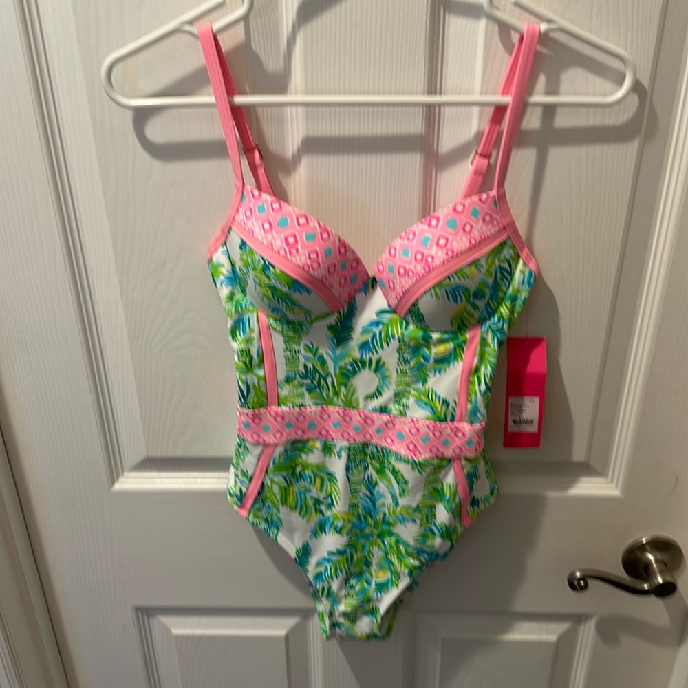 Lily Pulitzer Palma one piece NWT Never worn size 2